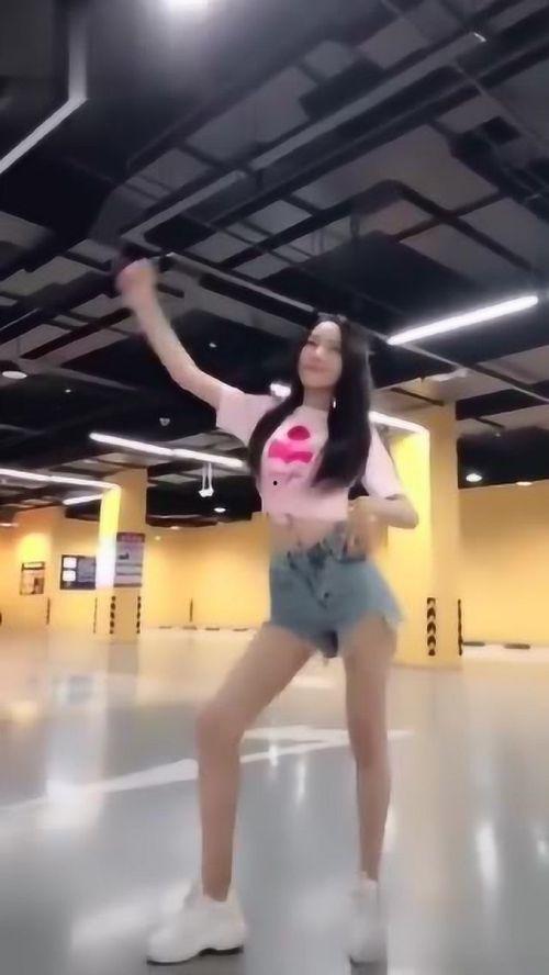 成人姐姐跳舞视频网站,揭秘成人姐姐舞蹈视频网站的魅力世界