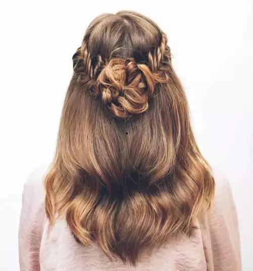 成人翘翘辫编发教程视频,成人翘翘辫编发教程视频精华解析