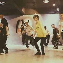 成人教舞蹈视频,轻松学会成人舞蹈技巧